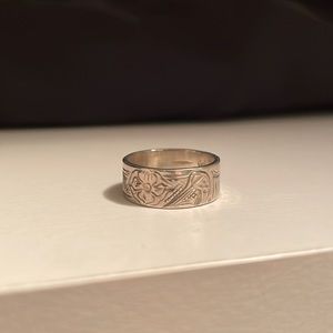 Hummingbird Haida ring